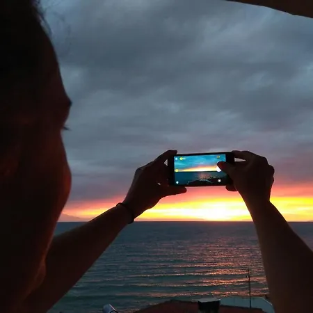 By The Sea With Great View Дом отдыха Сиври