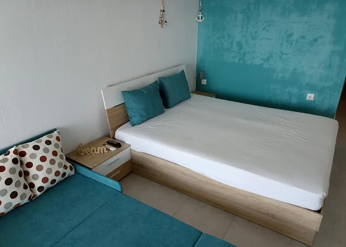 By The Sea With Great View Siviri